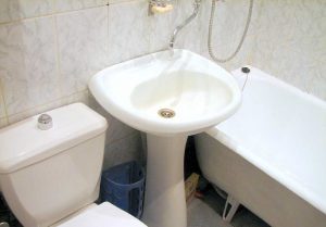 Установка раковины тюльпан в ванной в Череповце